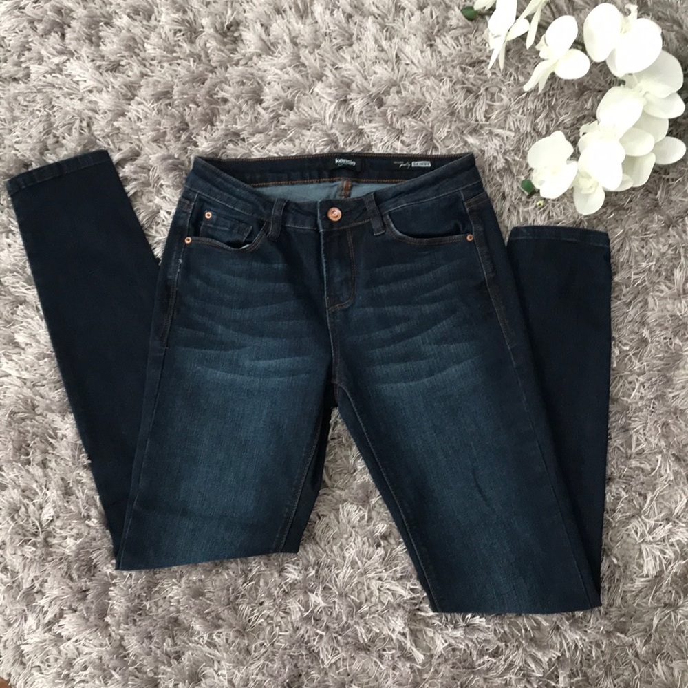 Kensie Skinny Jeans Dark Wash Size 27